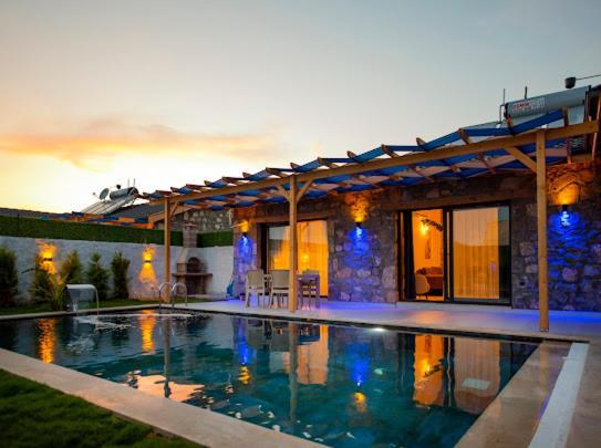 Villa Ege & Villa Yigit & Villa Yagiz - Happy Villalari 페티예 외부 사진