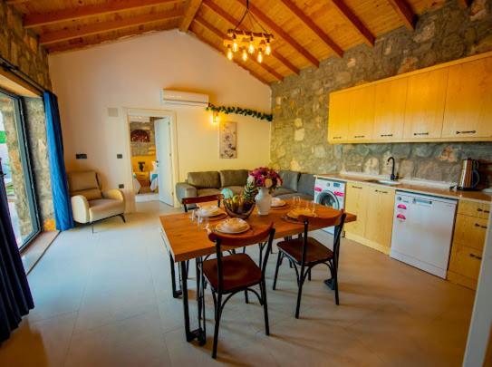 Villa Ege & Villa Yigit & Villa Yagiz - Happy Villalari 페티예 외부 사진
